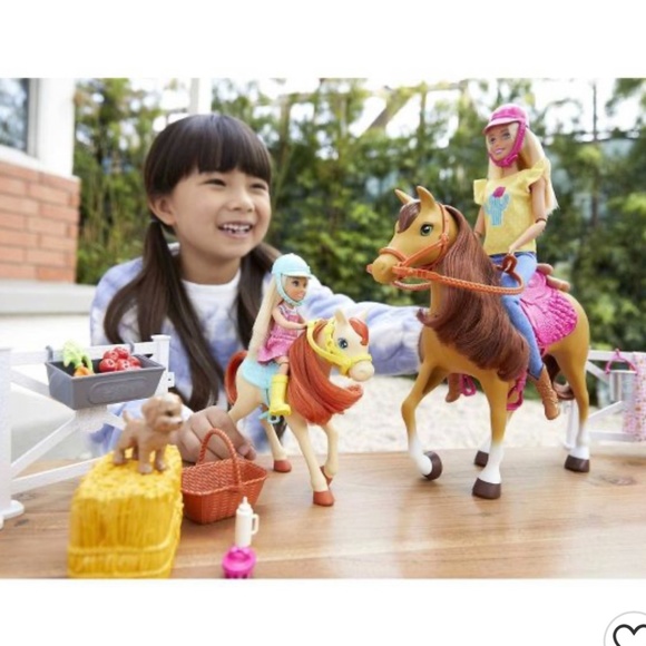 Barbie Hugs 'N' Horses Play set Kids Toy Gift - Barbie Doll and Chelsea - Picture 2 of 8